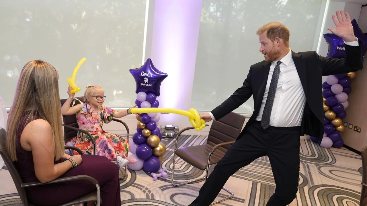 Balloon Battle Banter