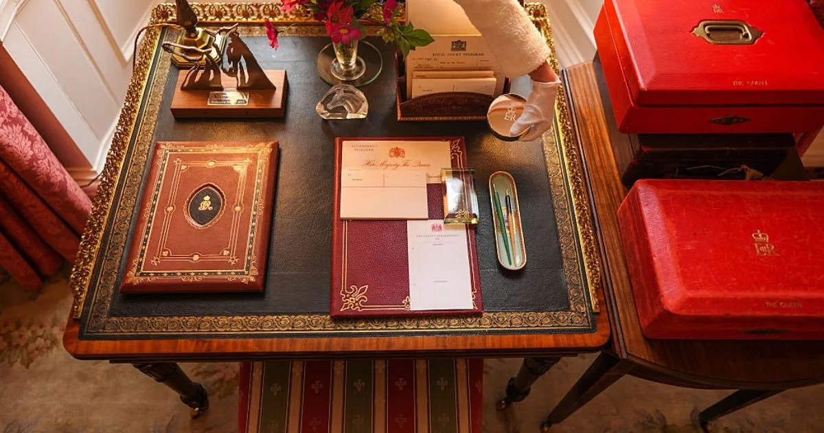 Secrets At Desk