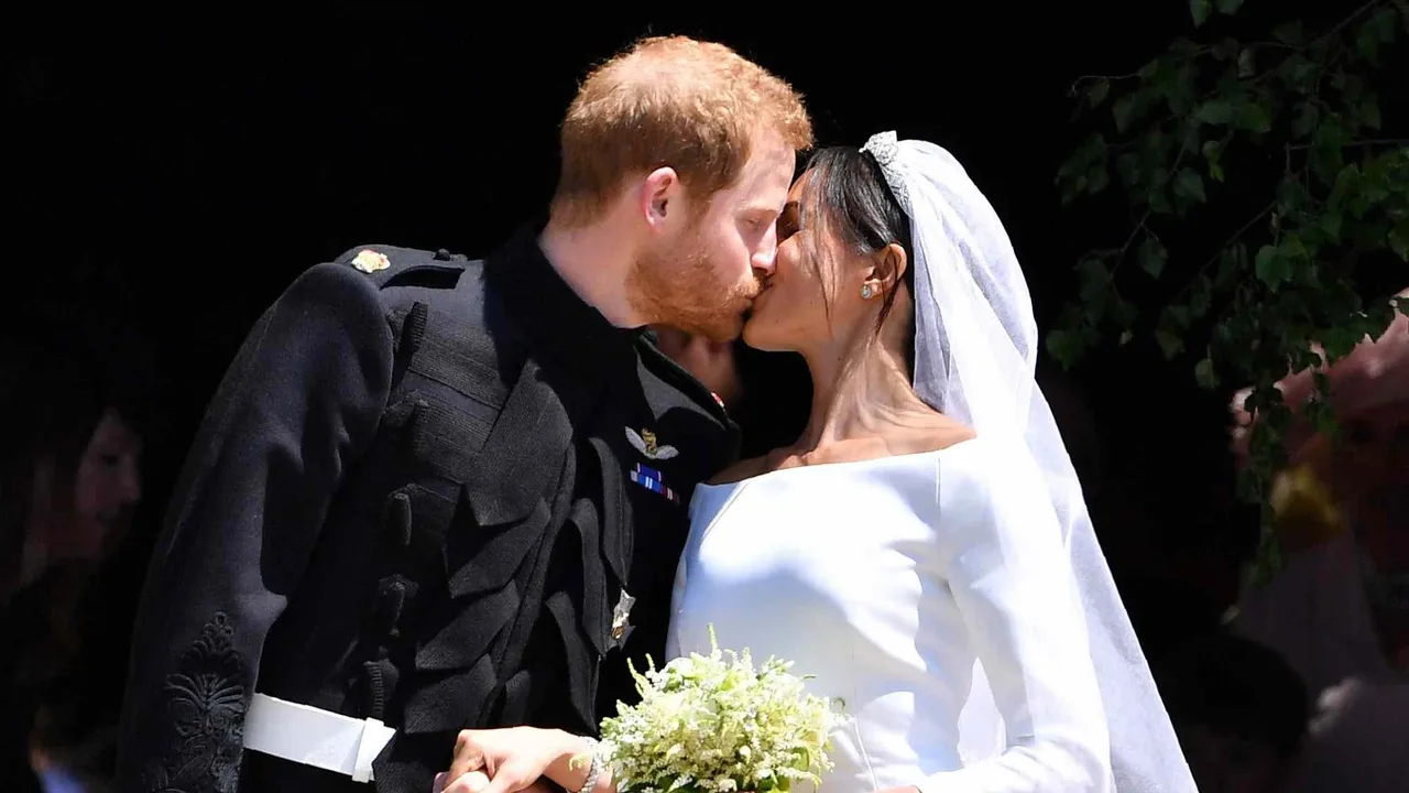 The Iconic Wedding Kiss