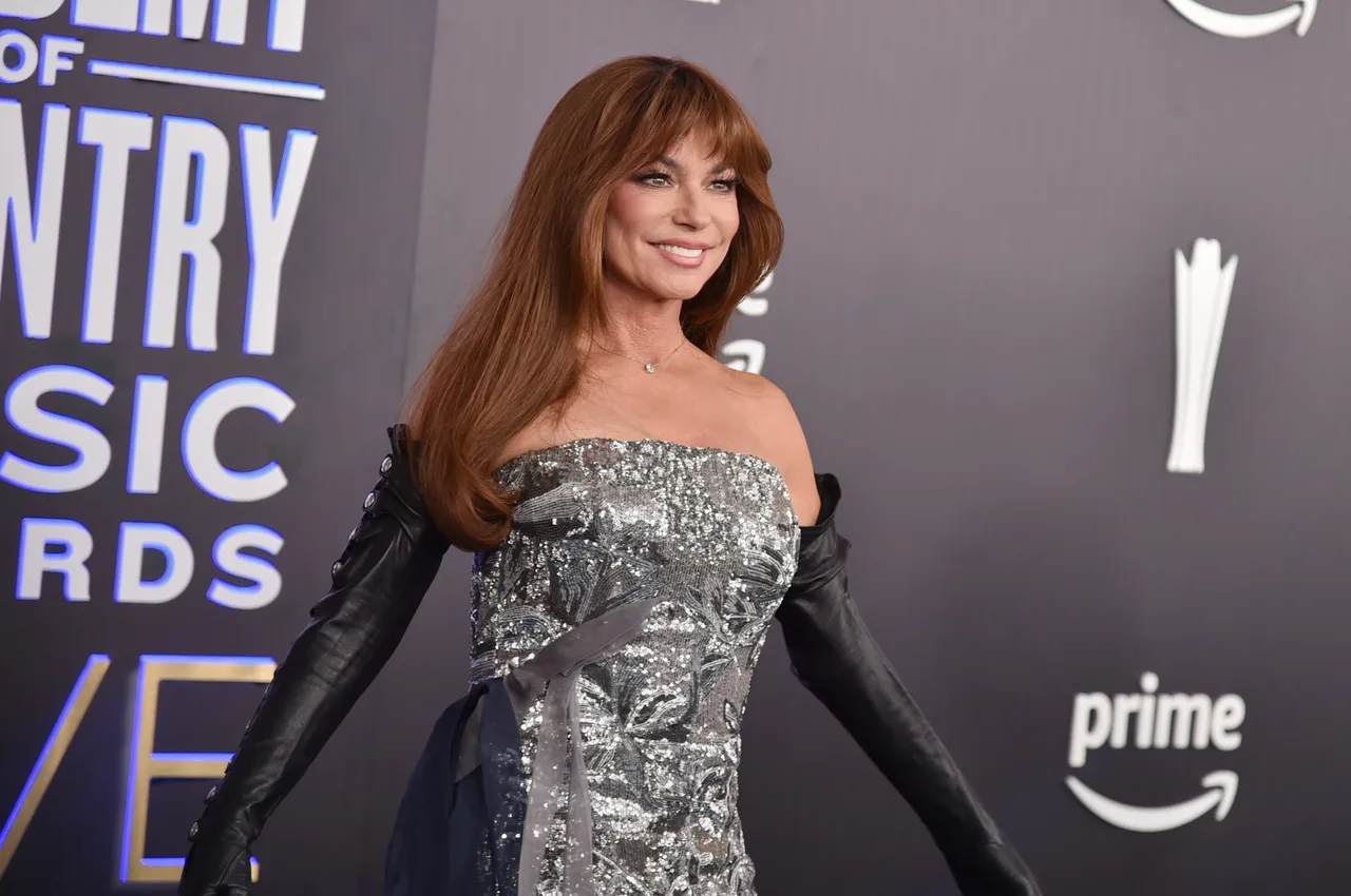 Shania Twain proves little glitz and glamour look good at any age