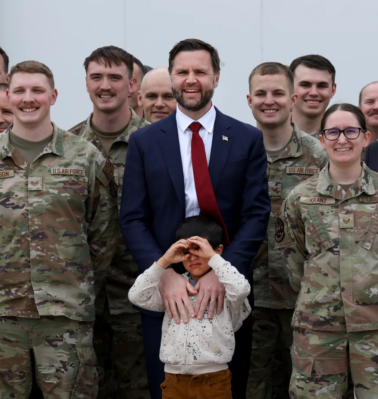 Vivek poses cheekily with members of Iowa Air National Guard