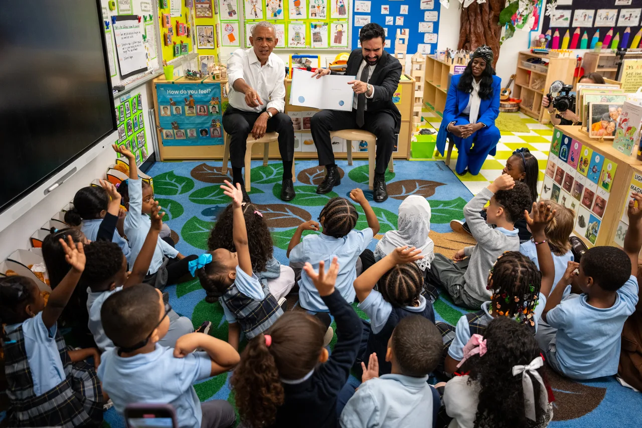 Obama and Mamdani lead storytime in Bronx classroom