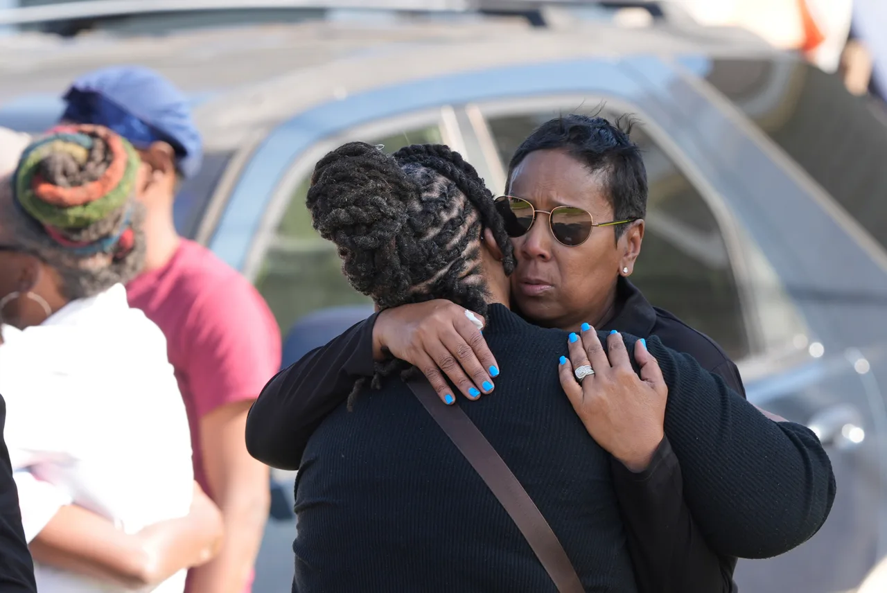 Councilwoman consoles grieving residents