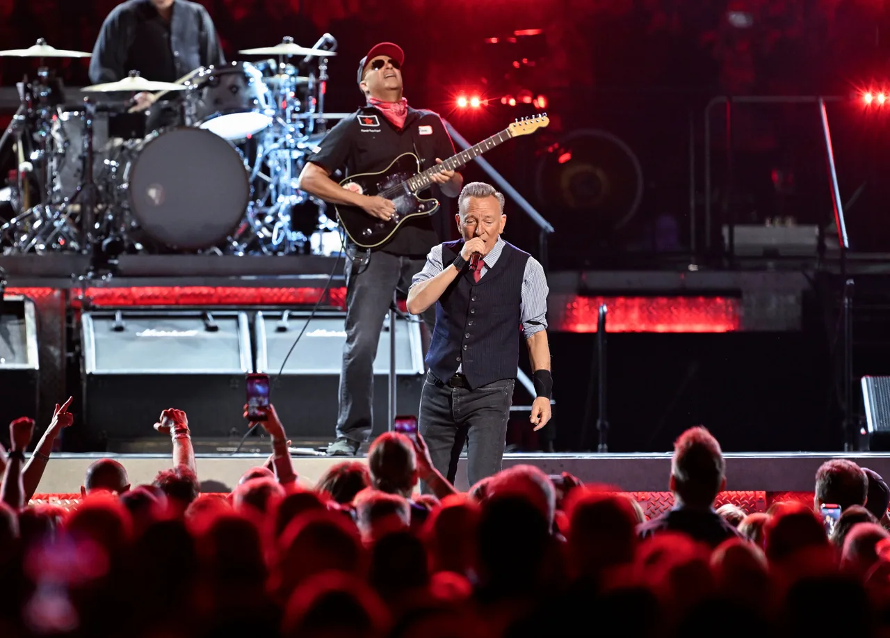 Tom Morello and Bruce Springsteen unite around anti-authoritarian message