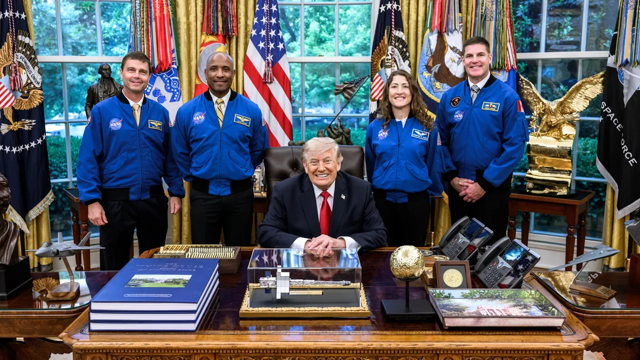 Trump welcomes Artemis II crew in Oval Office after historic moon mission