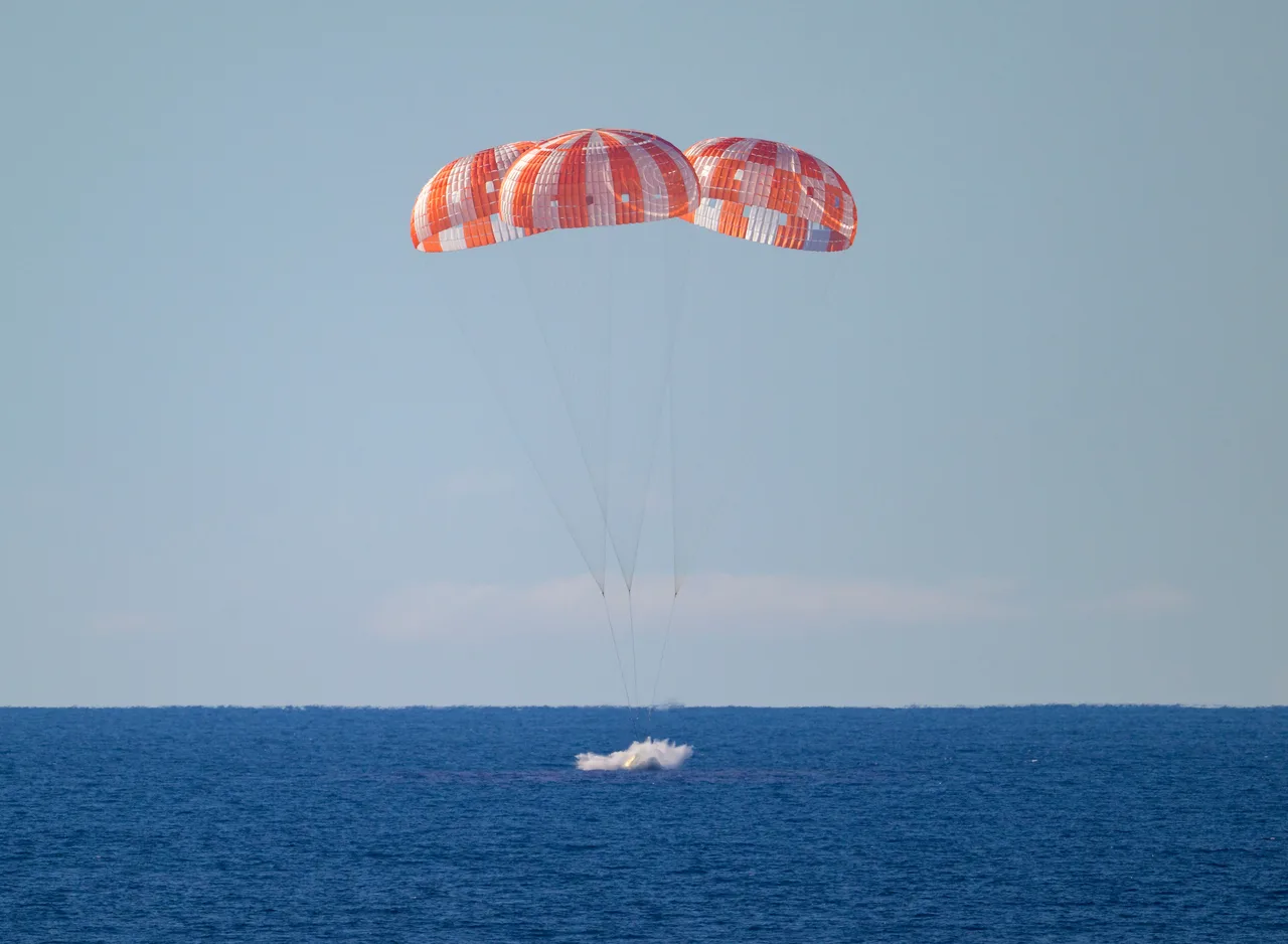 Moment of splashdown