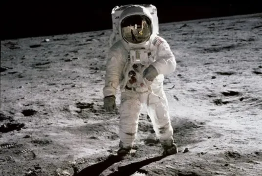 Buzz Aldrin’s visor accidentally captured humanity’s coolest Moon mirror selfie