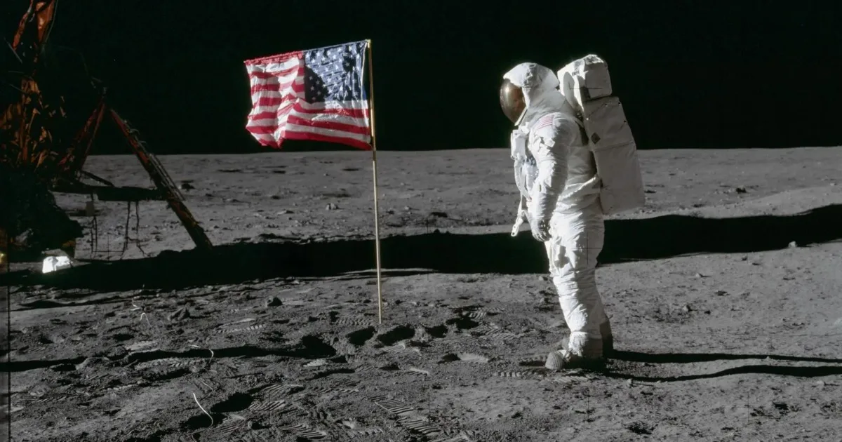 The U.S. flags on the Moon are almost certainly not as bright as they once were