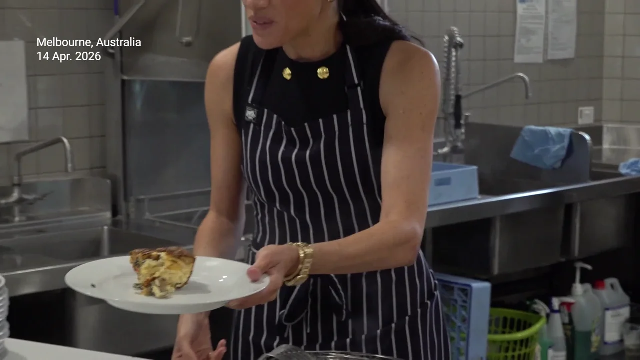 Meghan Markle has the purest reaction after woman said she looked like a 'model with no wrinkles'