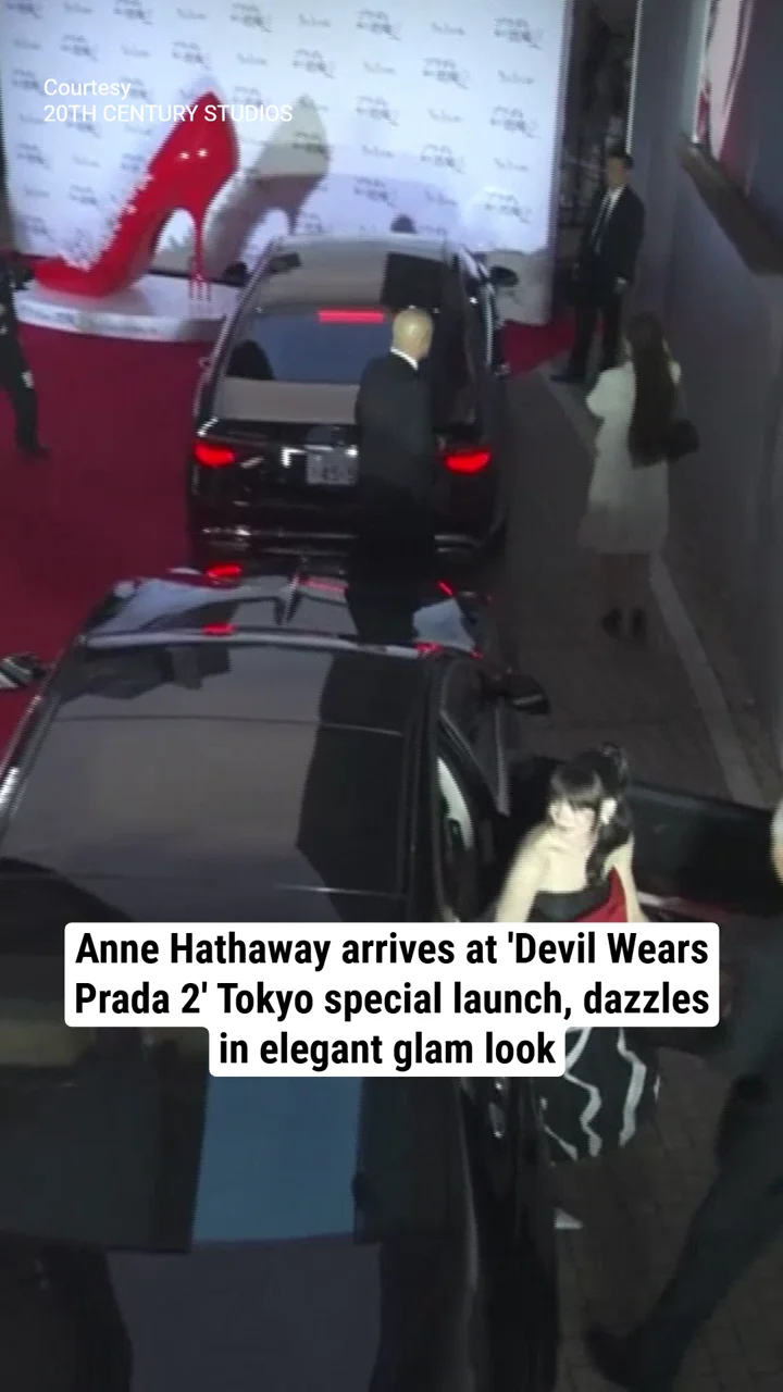 Anne Hathaway arrives at 'Devil Wears Prada 2' Tokyo launch, dazzles in elegant glam look