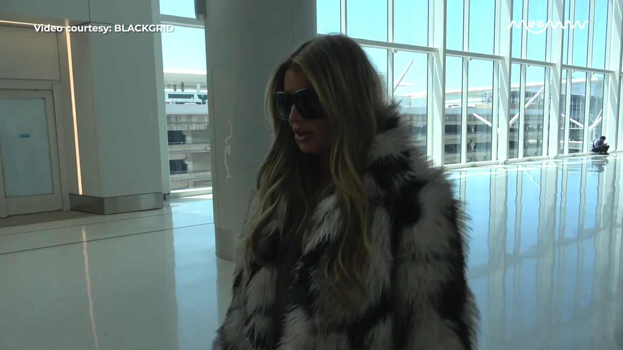 WATCH: Jessica Simpson Breaks Silence on Kids Flying Coach While She Sat First Class