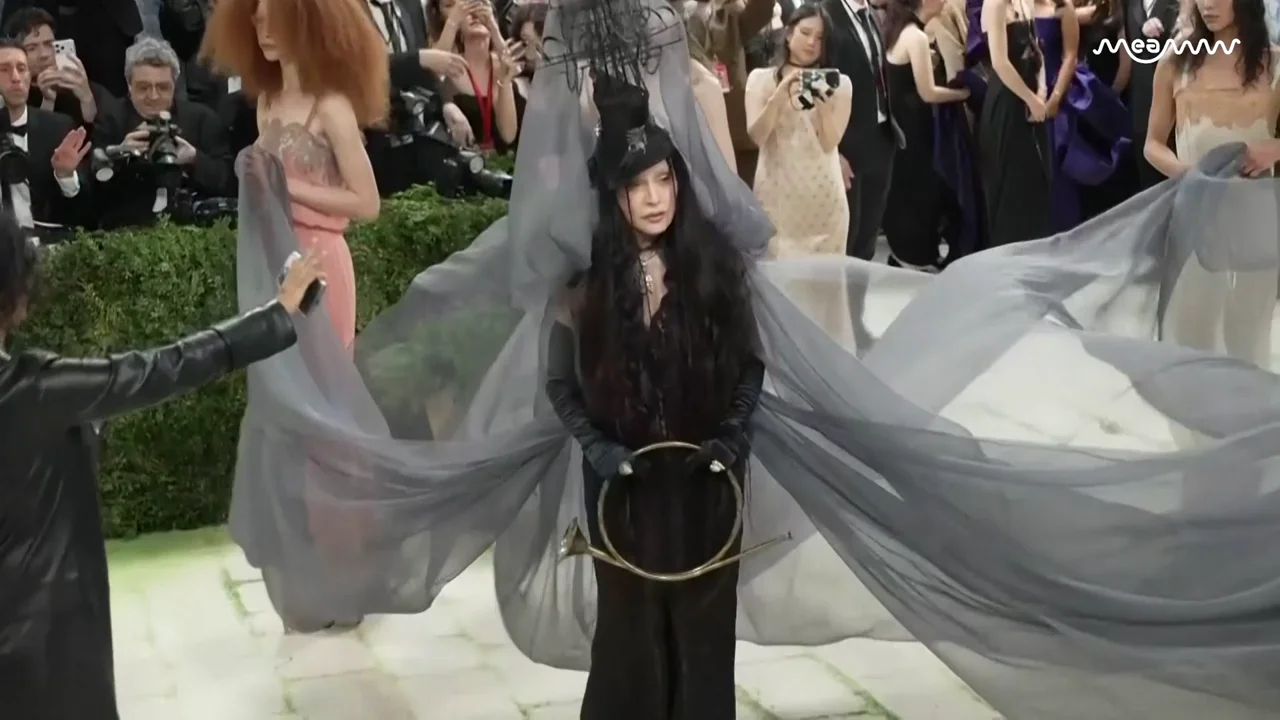 Madonna Enlists Seven Blindfolded Helpers for Witchy Met Gala Entrance
