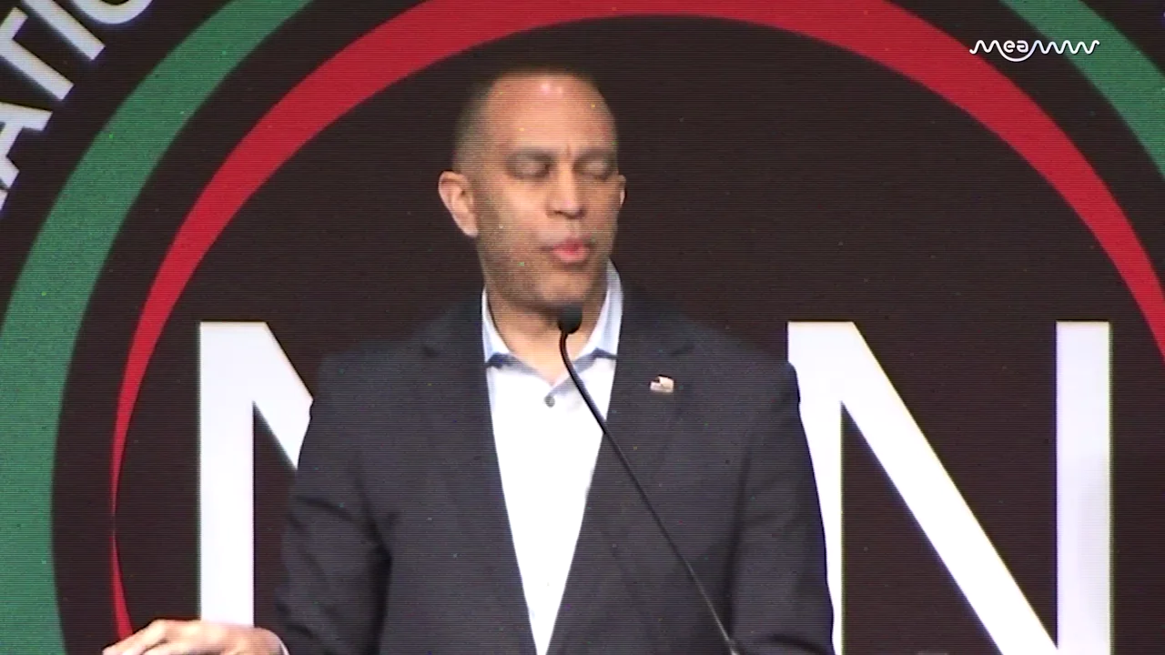 Hakeem Jeffries: Trump ‘Failed Americans,’ Spending Billions on War