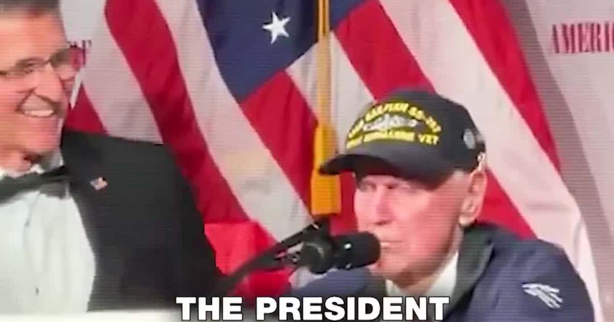 “Put a Uniform on Me” — 101-Year-Old WWII Veteran’s Patriotic Moment at Mar-a-Lago