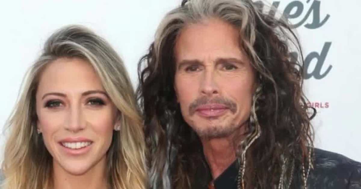 Steven Tyler and Longtime Girlfriend Aimee Preston Split After a Decade ...