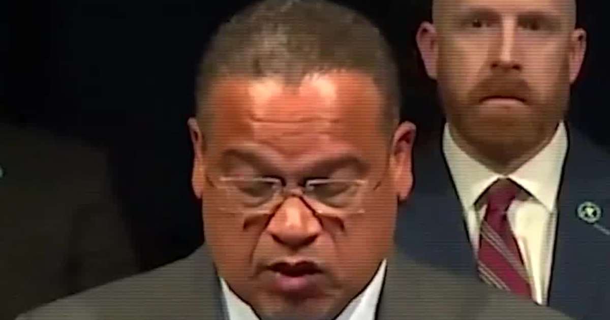 “This Has to Stop”: Minnesota Leaders Sue DHS Over ICE Actions After Minneapolis Sh**ting, Seek to End Massive Enforcement Surge