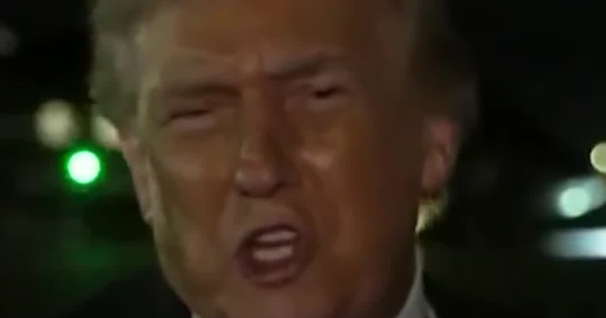 Trump Threatens 200% Tariffs on Macron’s Wines and Champagne Over ‘Board of Peace’