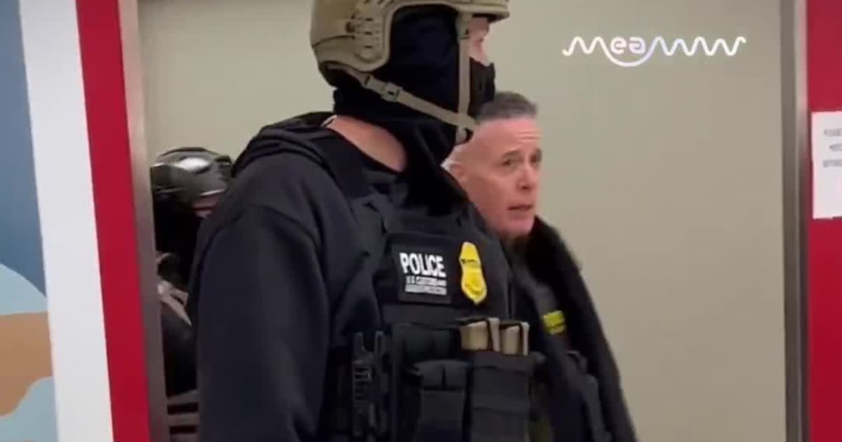 Federal Immigration Leader Gregory Bovino Expected to Exit Minnesota Amid Protests