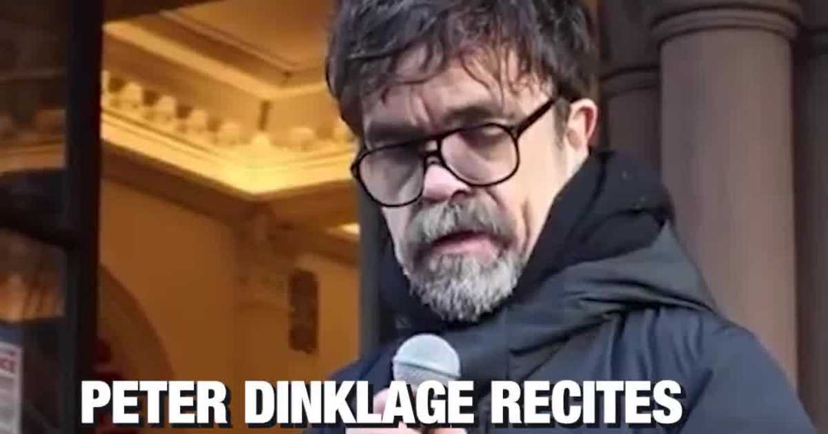 Peter Dinklage Recites Poem for Renee Good at Public Vigil After She Was Sh*t by ICE Agent