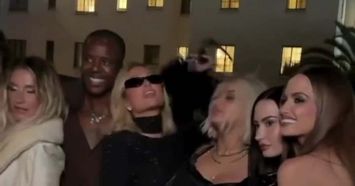 Kesha, Paris Hilton & Demi Lovato Share Fun Moments from the Grammys