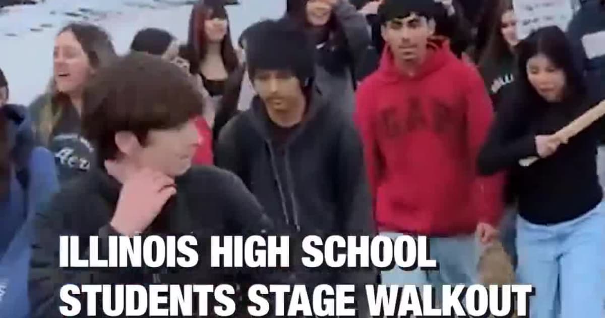 Illinois High School Students Stage Walkout to Protest Against ICE
