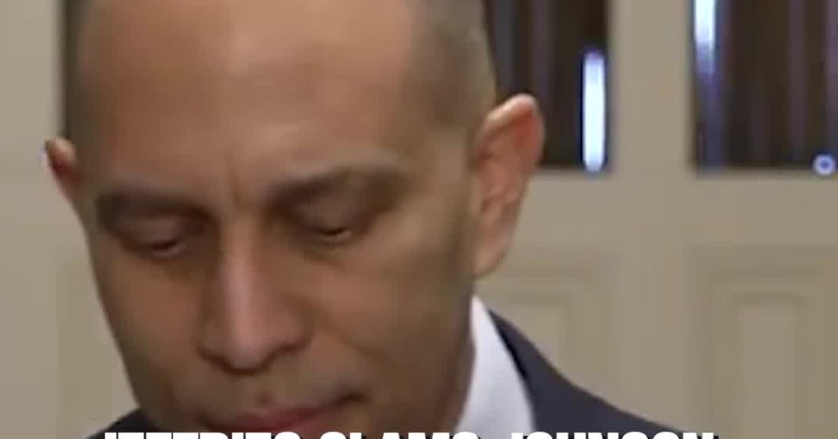 Jeffries Slams Johnson, GOP Ahead of Trump Address: “Not in a Position to Lecture Anyone”