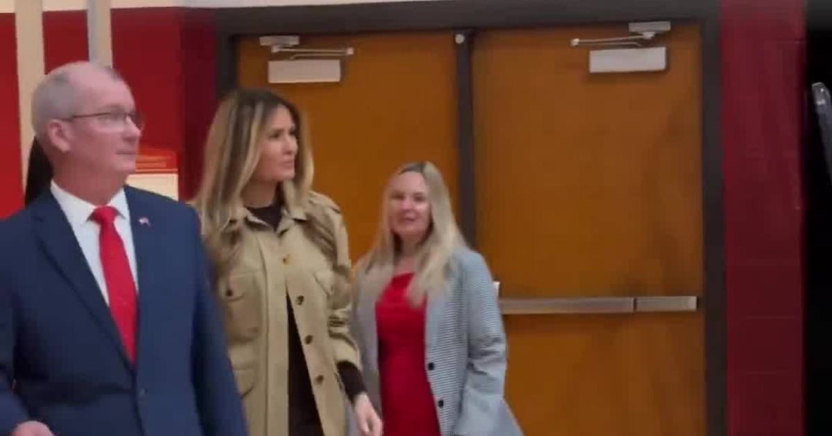 “Melania Trump & Usha Vance Visit NC Military Families Ahead of Holidays”